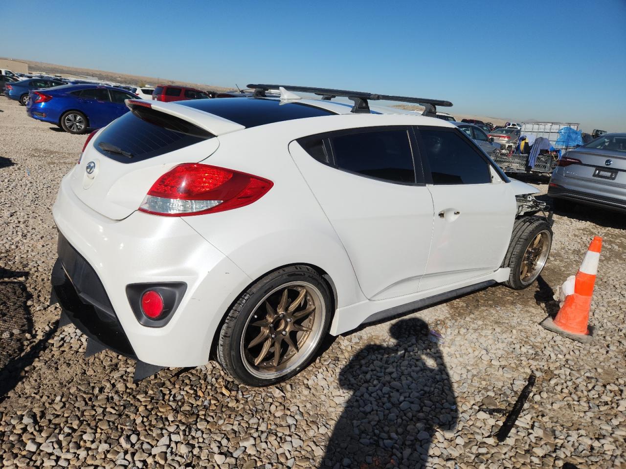 HYUNDAI VELOSTER TURBO