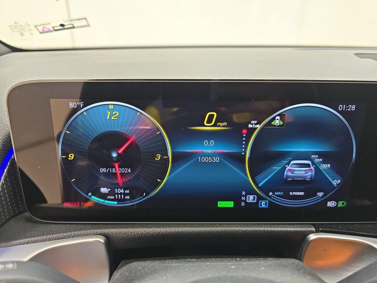 MERCEDES-BENZ EQB 300 4MATIC