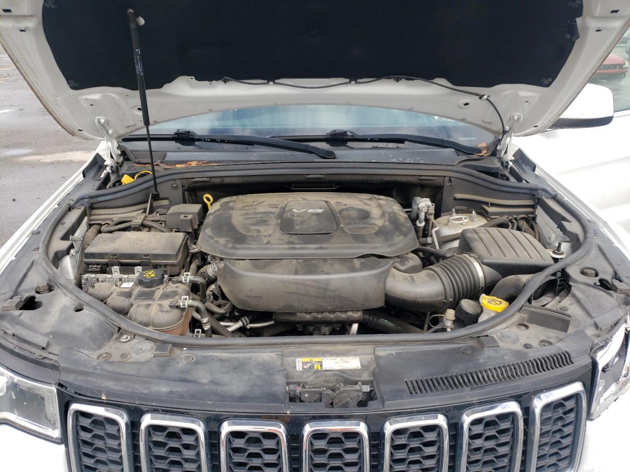 JEEP GRAND CHEROKEE LAREDO