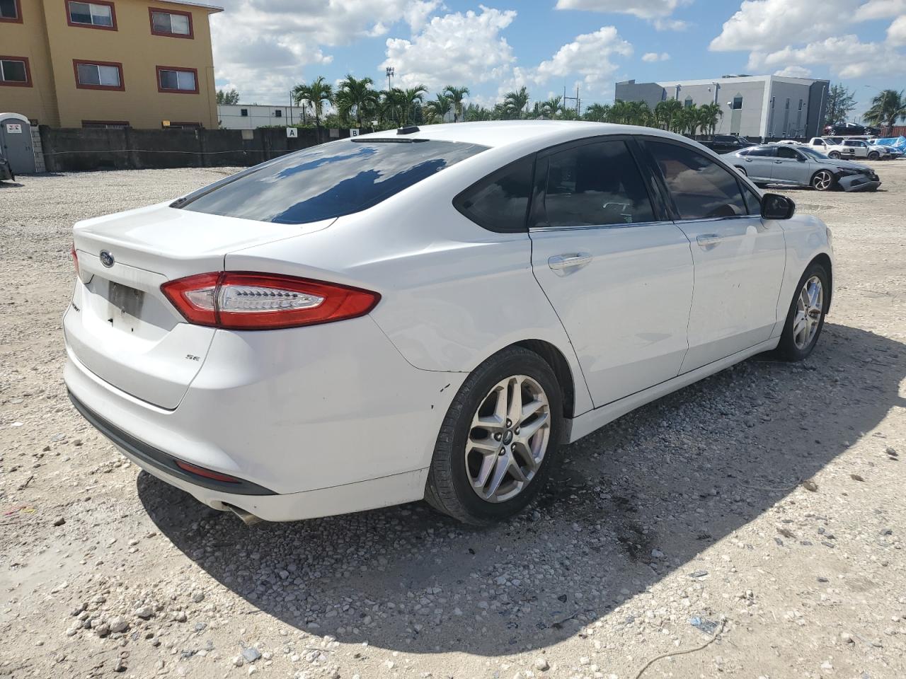 FORD FUSION SE
