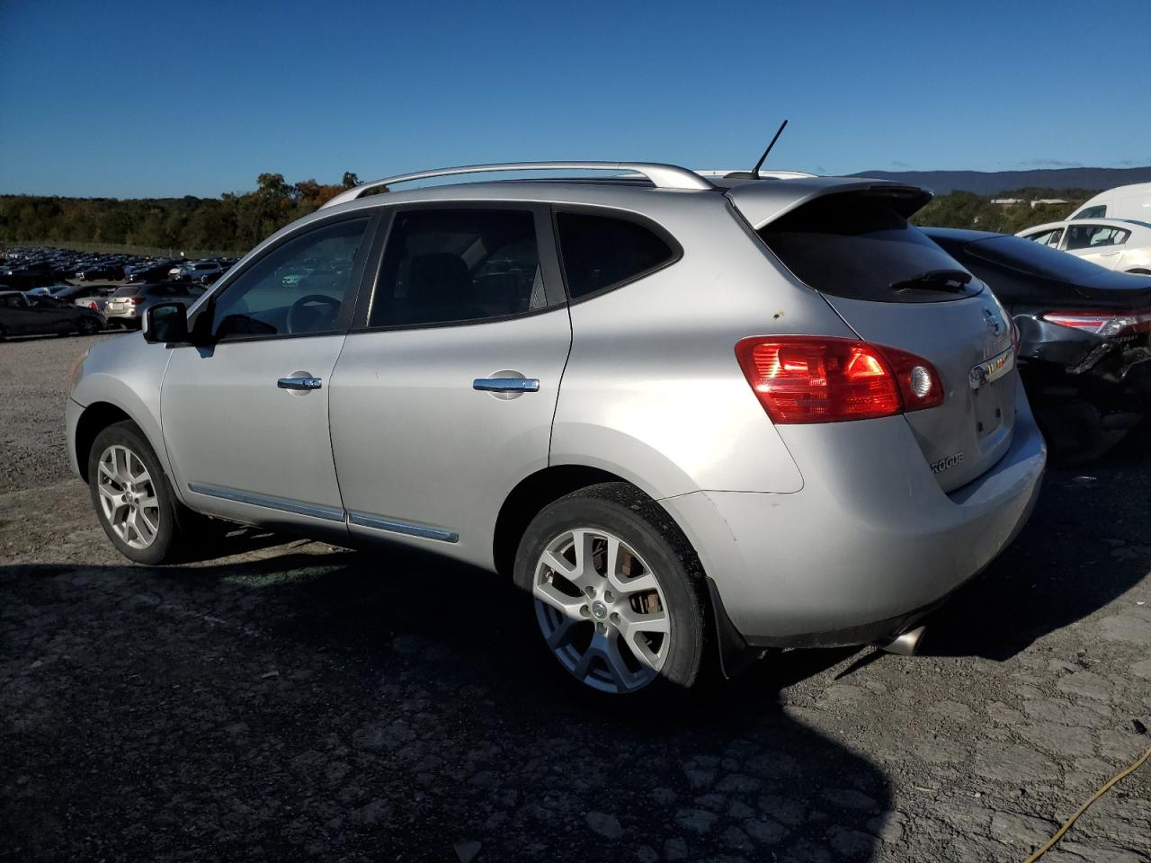 NISSAN ROGUE S