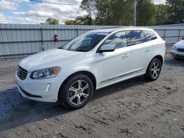 2015 VOLVO XC60 T6 PR YV449MDK6F2687134