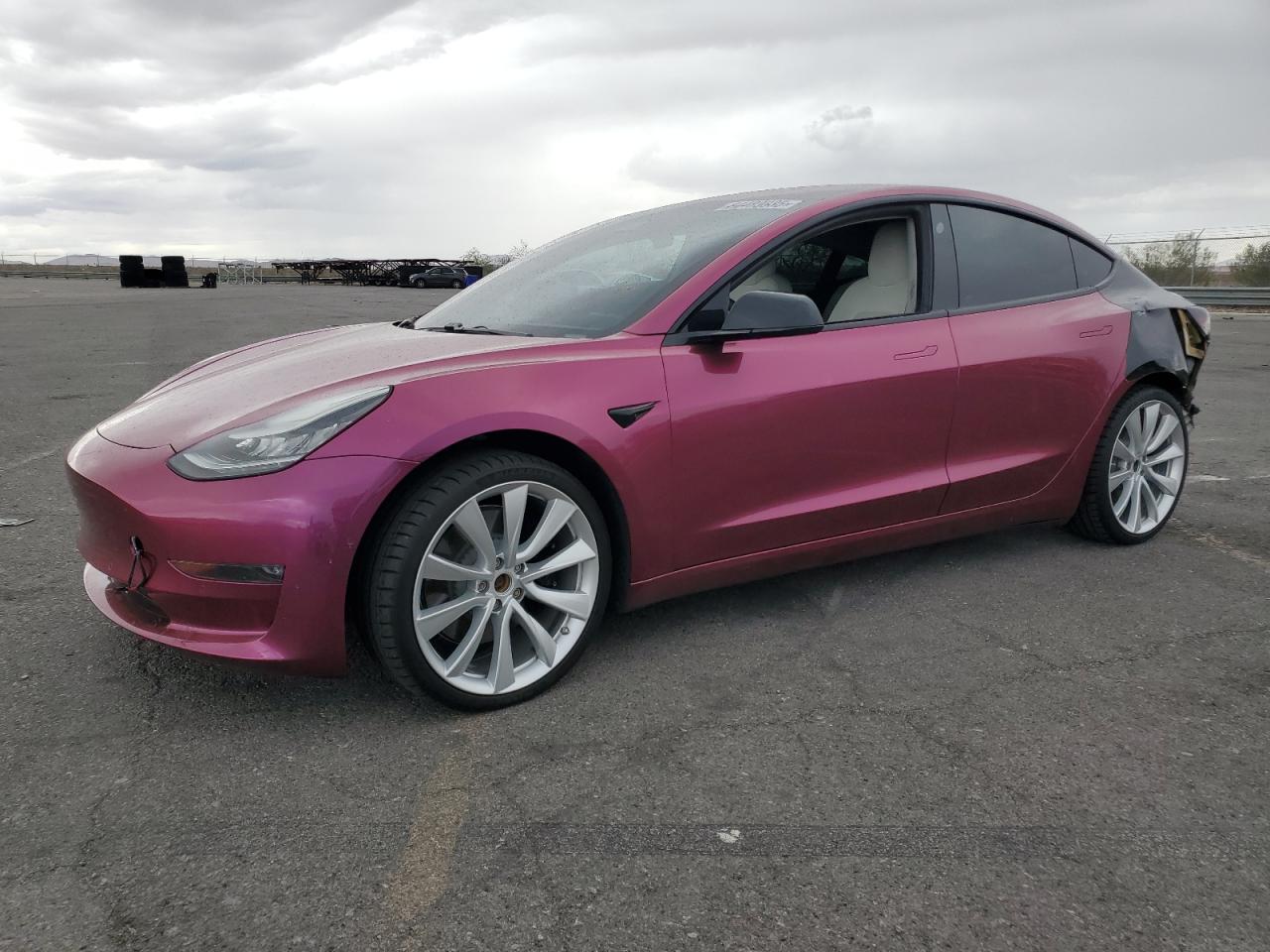 TESLA MODEL 3