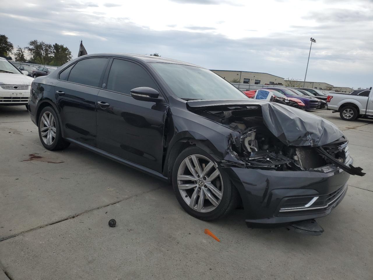 VOLKSWAGEN PASSAT WOLFSBURG