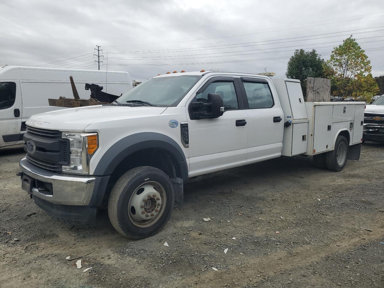 FORD F-550 SUPER DUTY