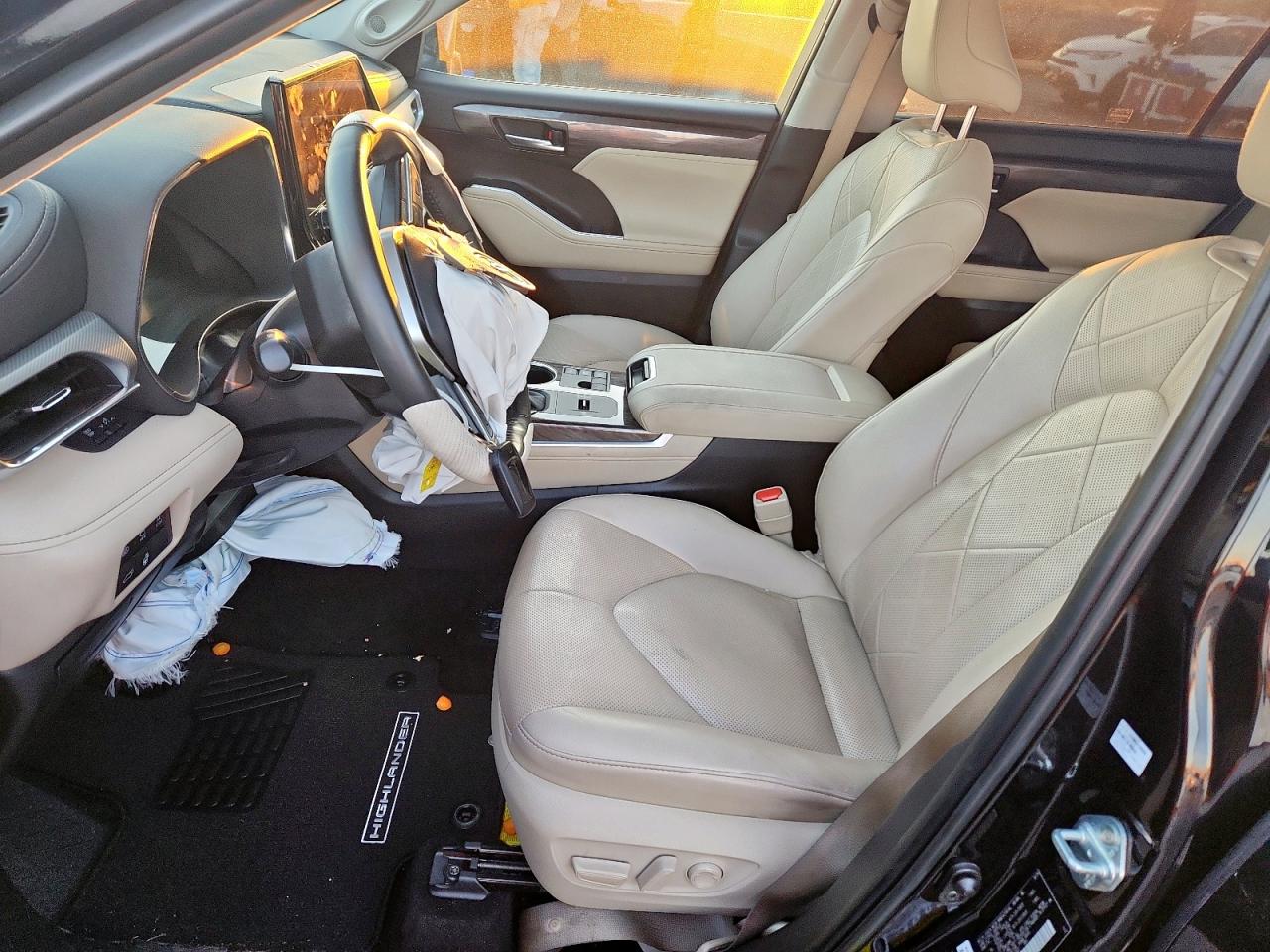 TOYOTA HIGHLANDER HYBRID LIMITED