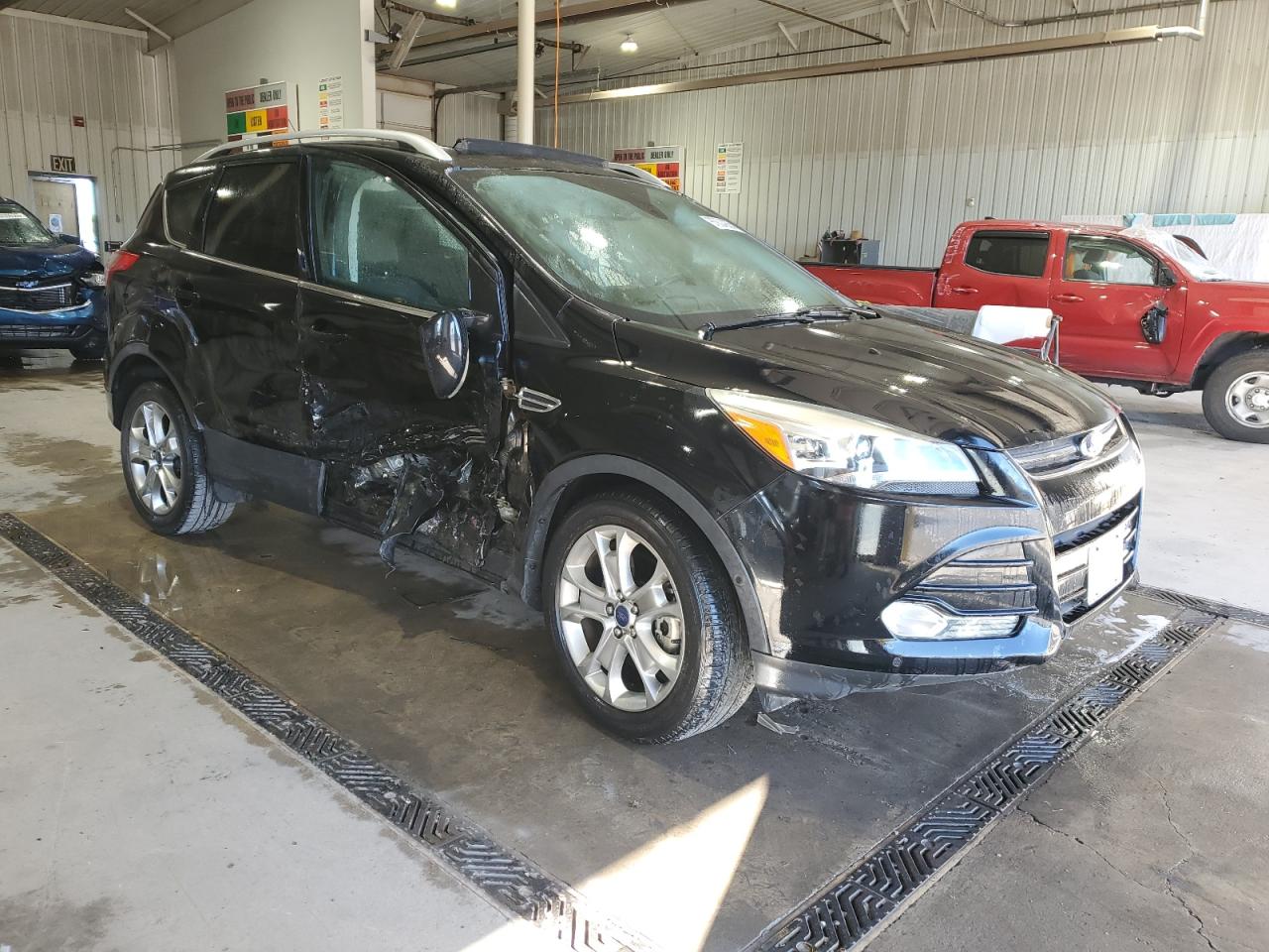 FORD ESCAPE TITANIUM