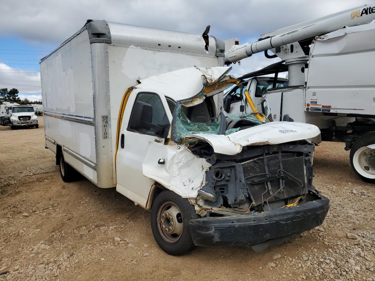 GMC SAVANA CUTAWAY G3500