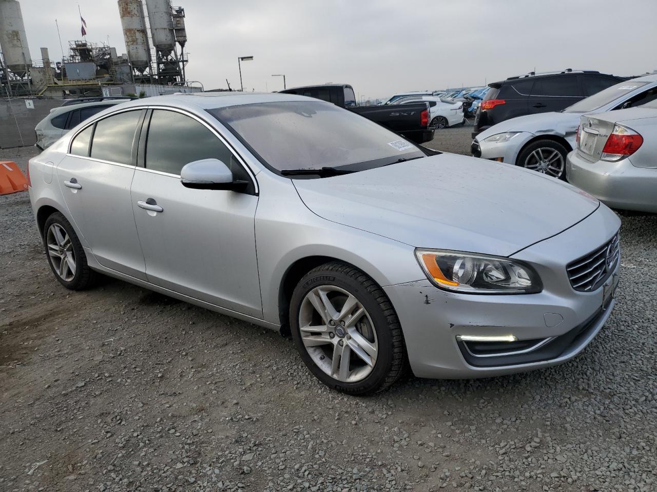 VOLVO S60 T5