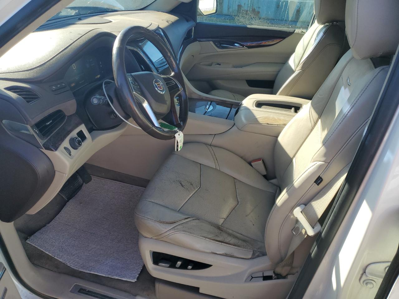 CADILLAC ESCALADE PREMIUM