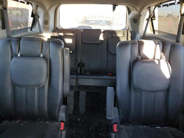 2016 CHRYSLER TOWN & COU - 2C4RC1CGXGR263688