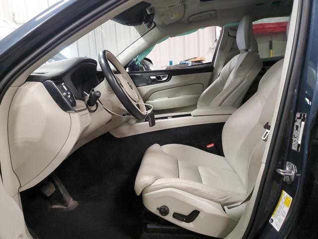 2020 VOLVO XC60 T5 IN - YV4102RL0L1571657