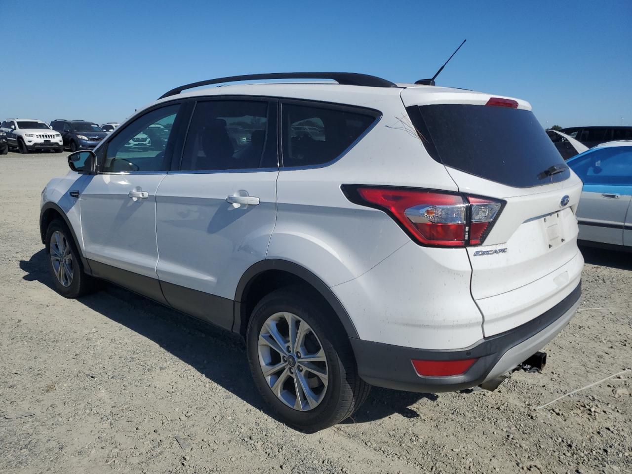 FORD ESCAPE SE