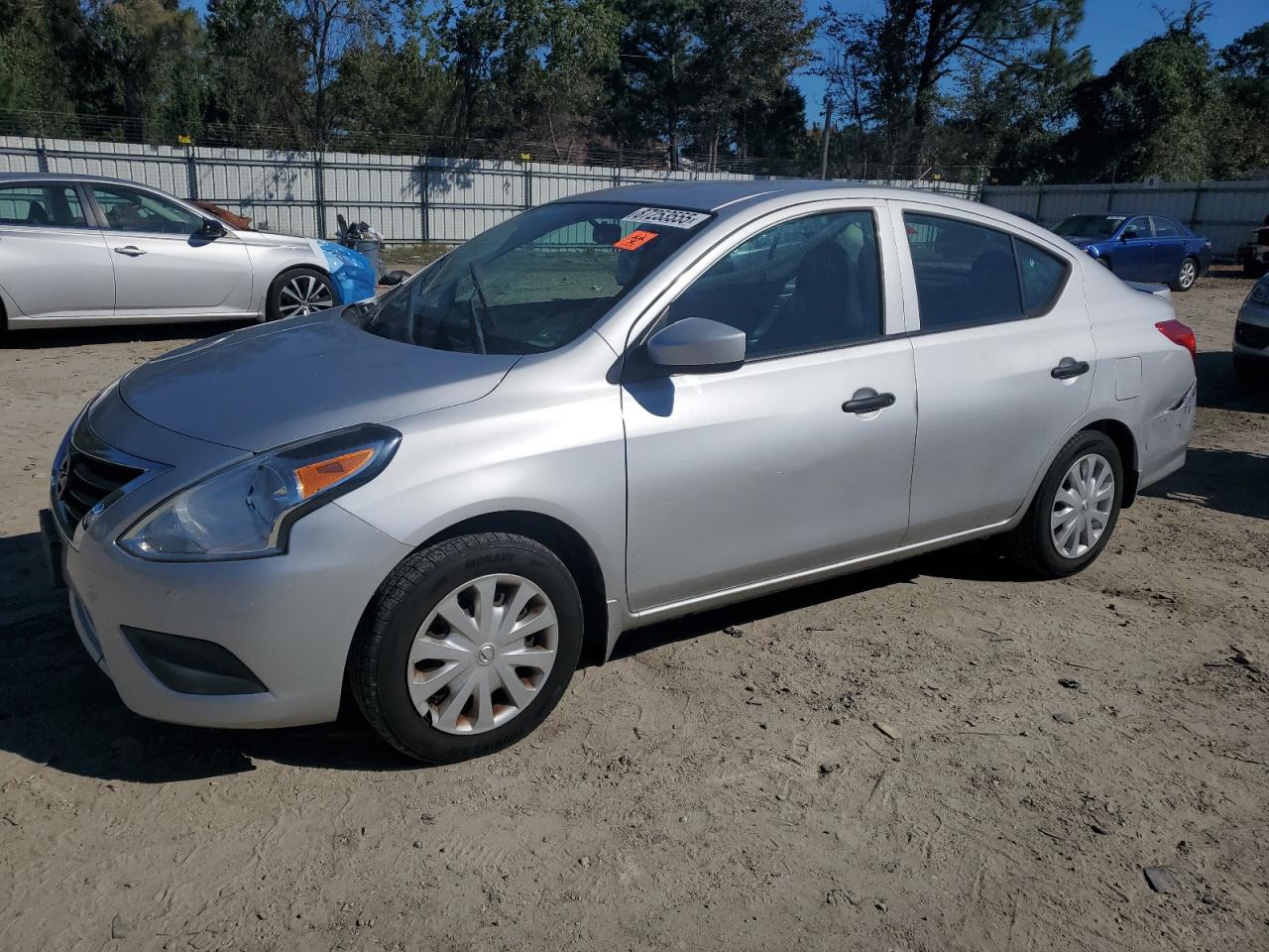 NISSAN VERSA S