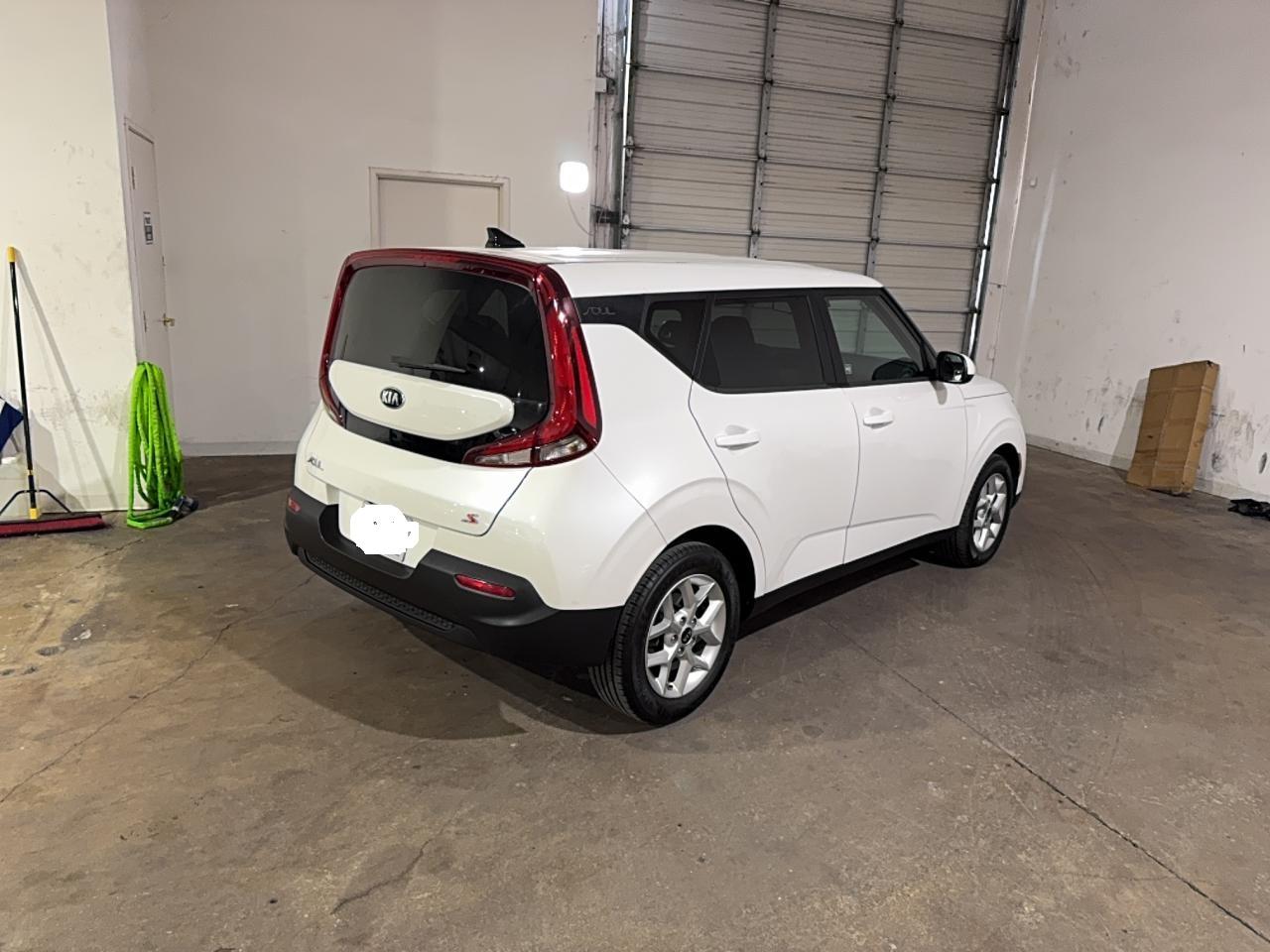 KIA SOUL LX