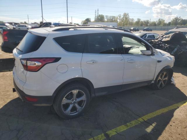 2017 FORD ESCAPE SE 1FMCU0G98HUA91752