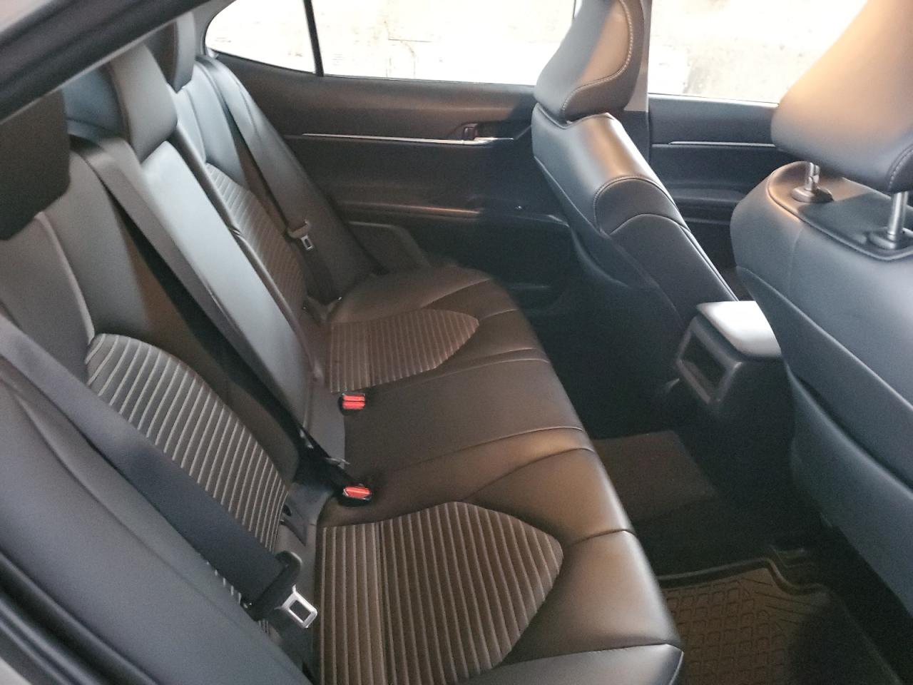 TOYOTA CAMRY SE NIGHT SHADE