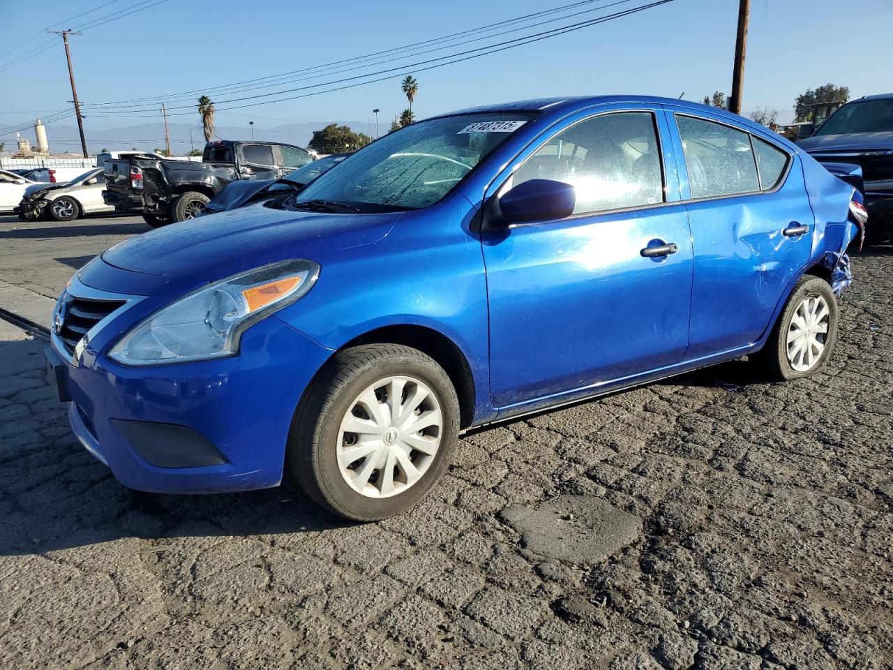 NISSAN VERSA S
