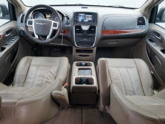 2016 CHRYSLER TOWN & COU #3302816921