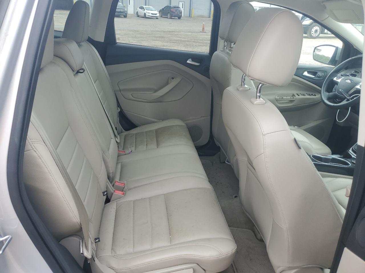 FORD ESCAPE TITANIUM