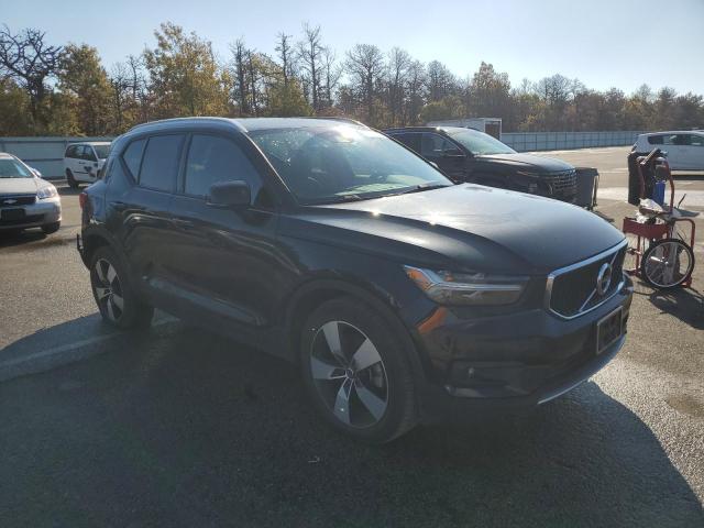2022 VOLVO XC40 T5 MO YV4162UKXN2652725