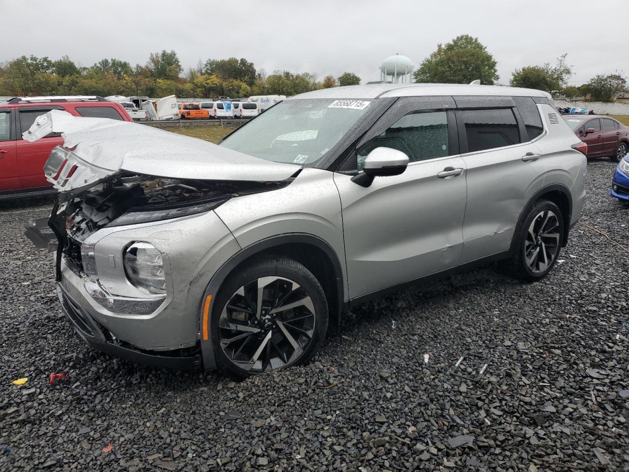 MITSUBISHI OUTLANDER ES