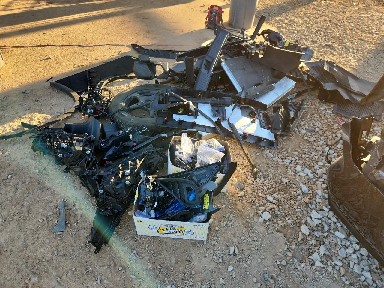 TOYOTA HIGHLANDER LIMITED