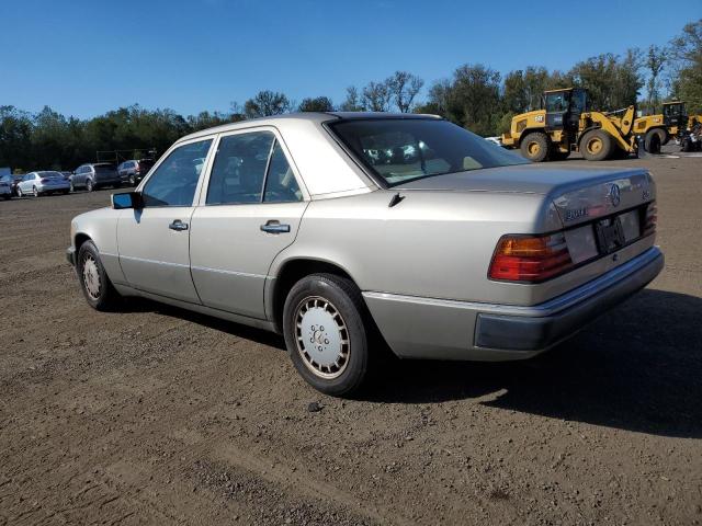 1990 MERCEDES-BENZ 300 E 2.6 #3308214235