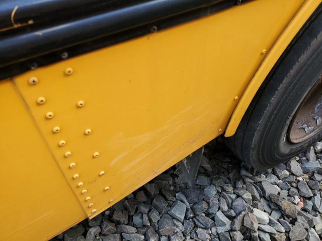 2005 FREIGHTLINER SAF-T-LINER C2 #3270684892