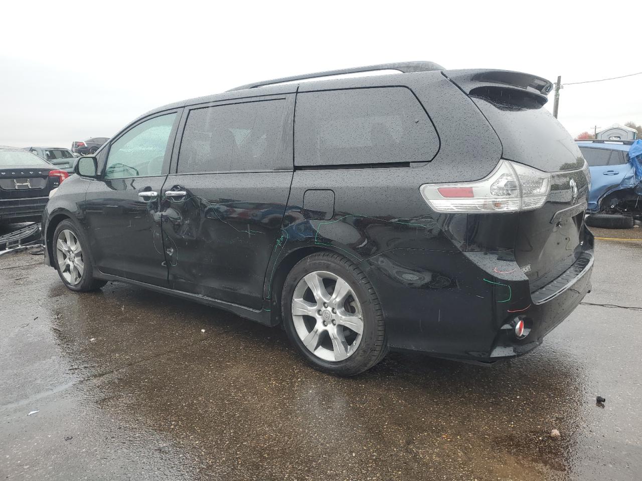 TOYOTA SIENNA SPORT