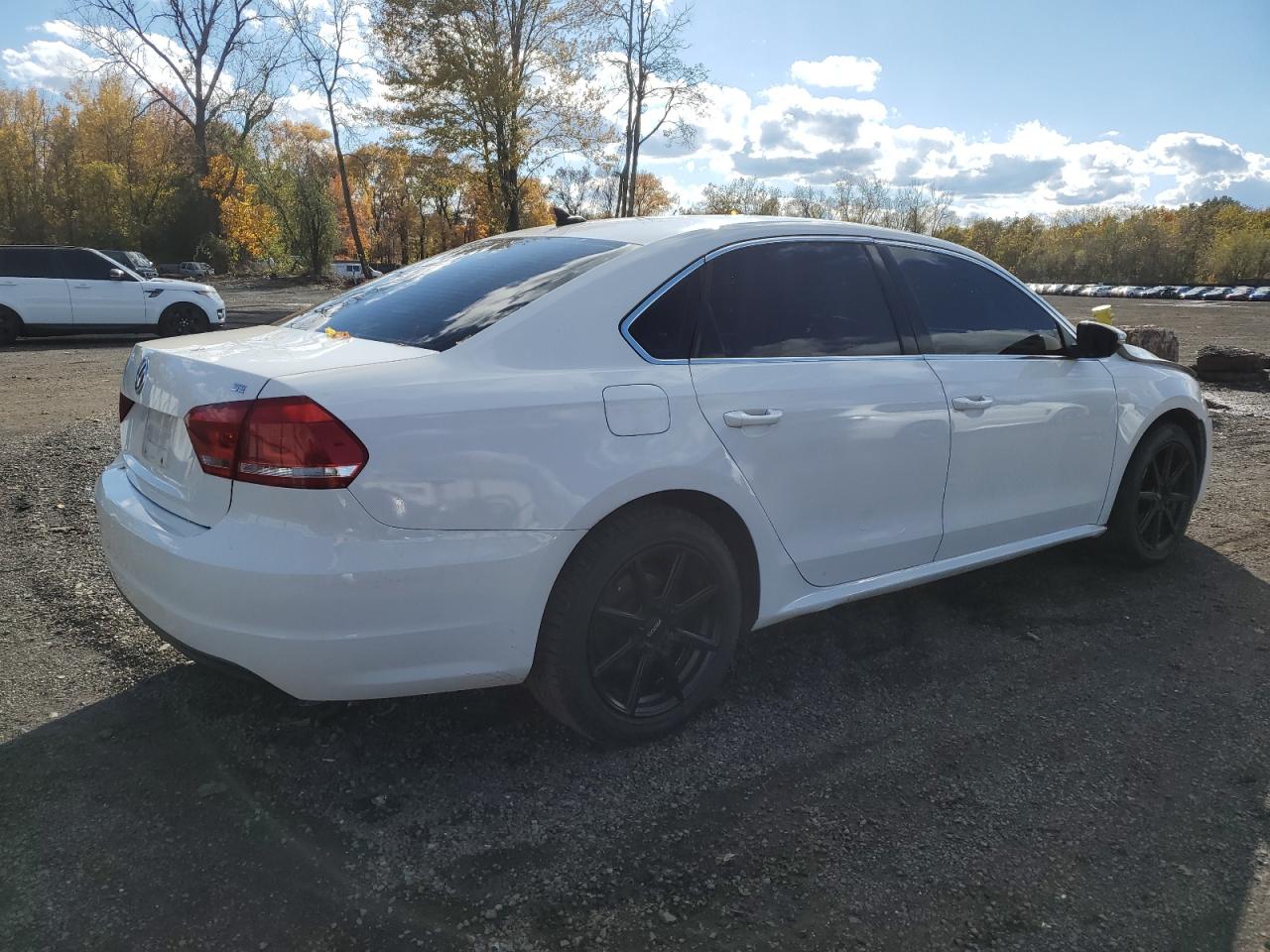 VOLKSWAGEN PASSAT SE