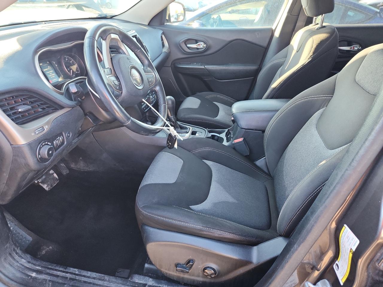 JEEP GRAND CHEROKEE LATITUDE