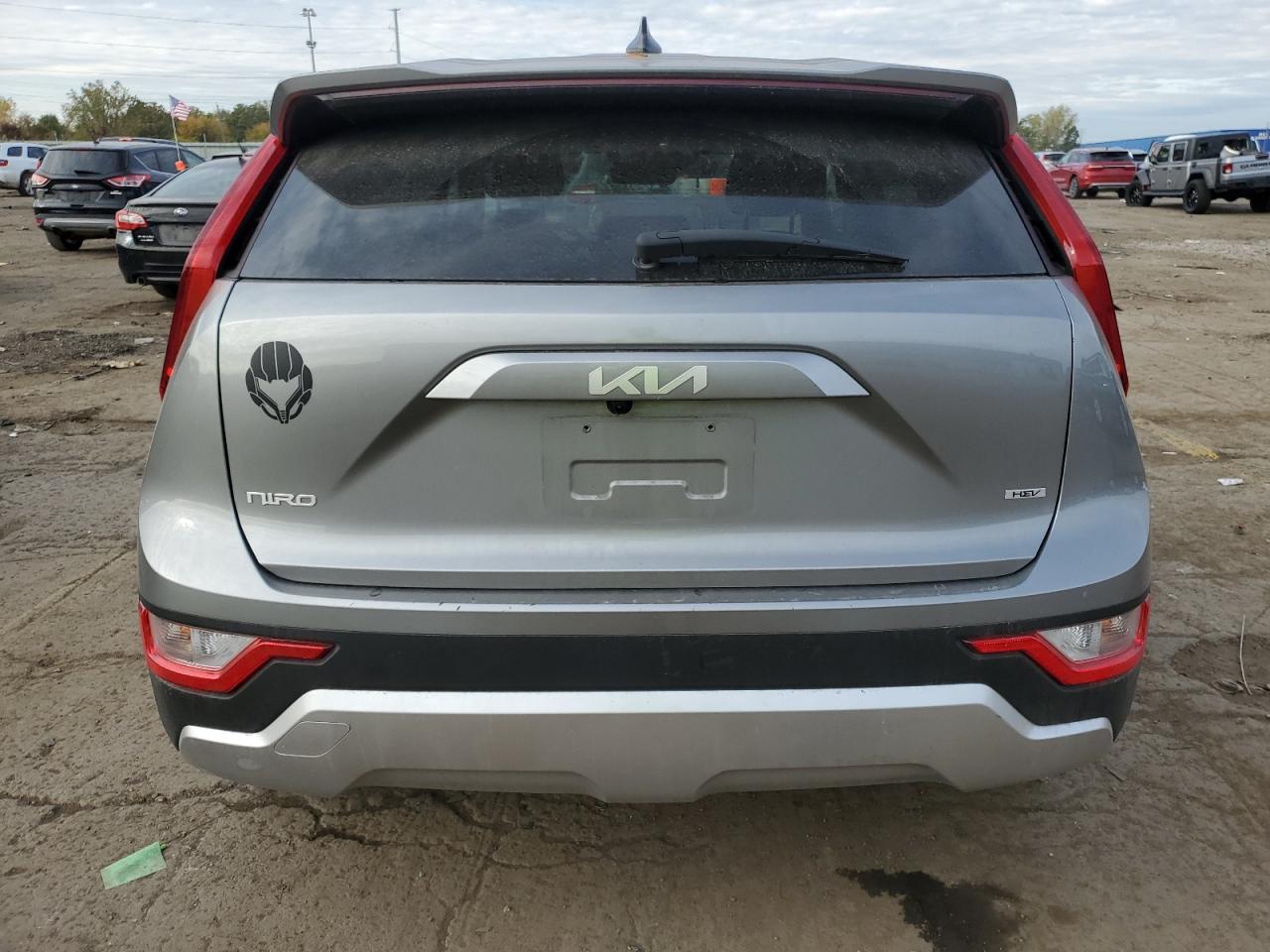 KIA NIRO LX