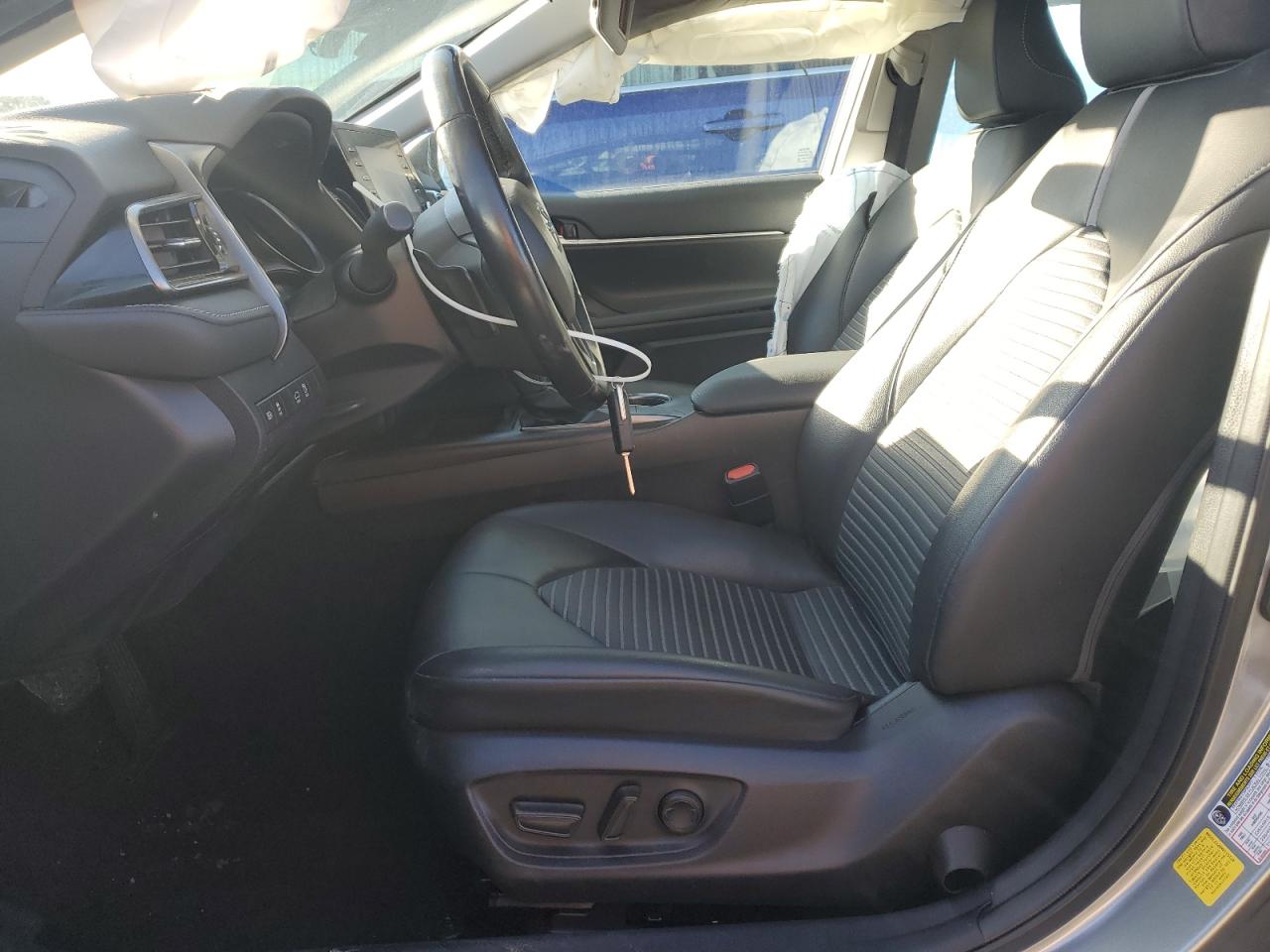 TOYOTA CAMRY SE NIGHT SHADE