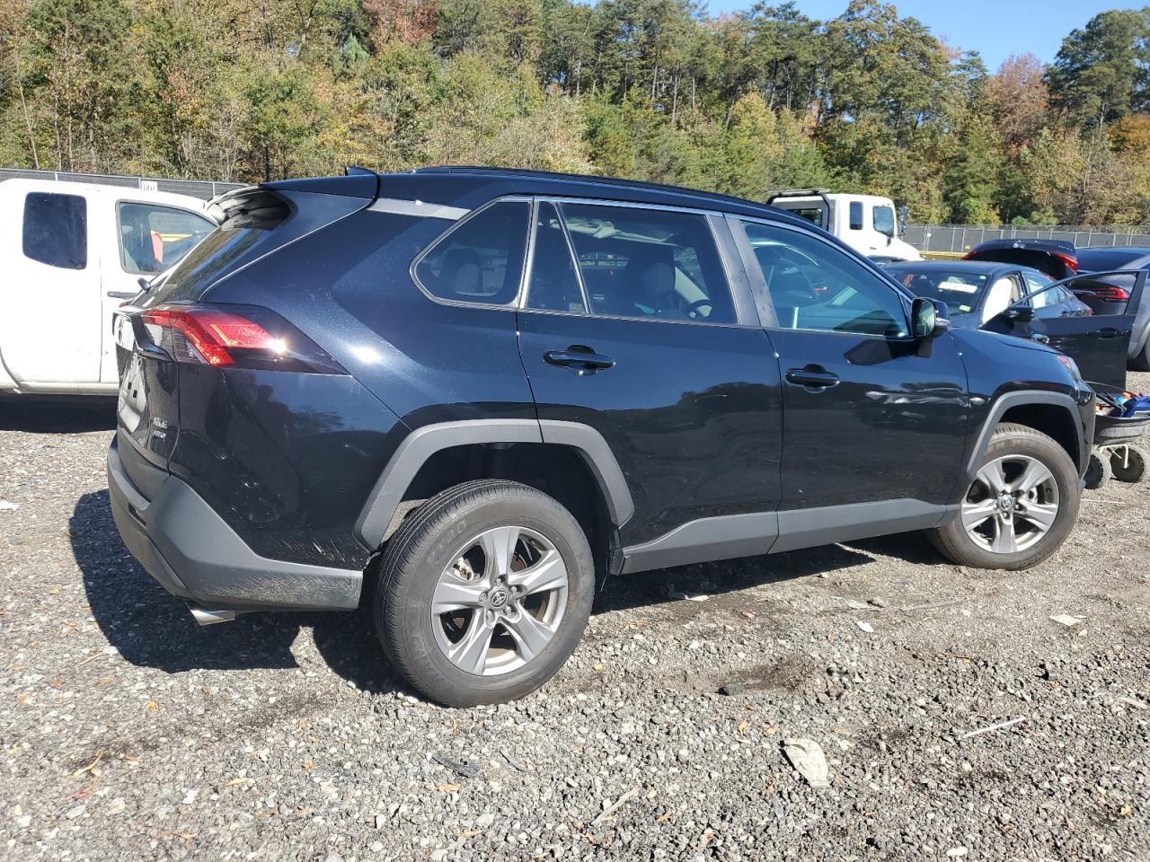 TOYOTA RAV4 XLE