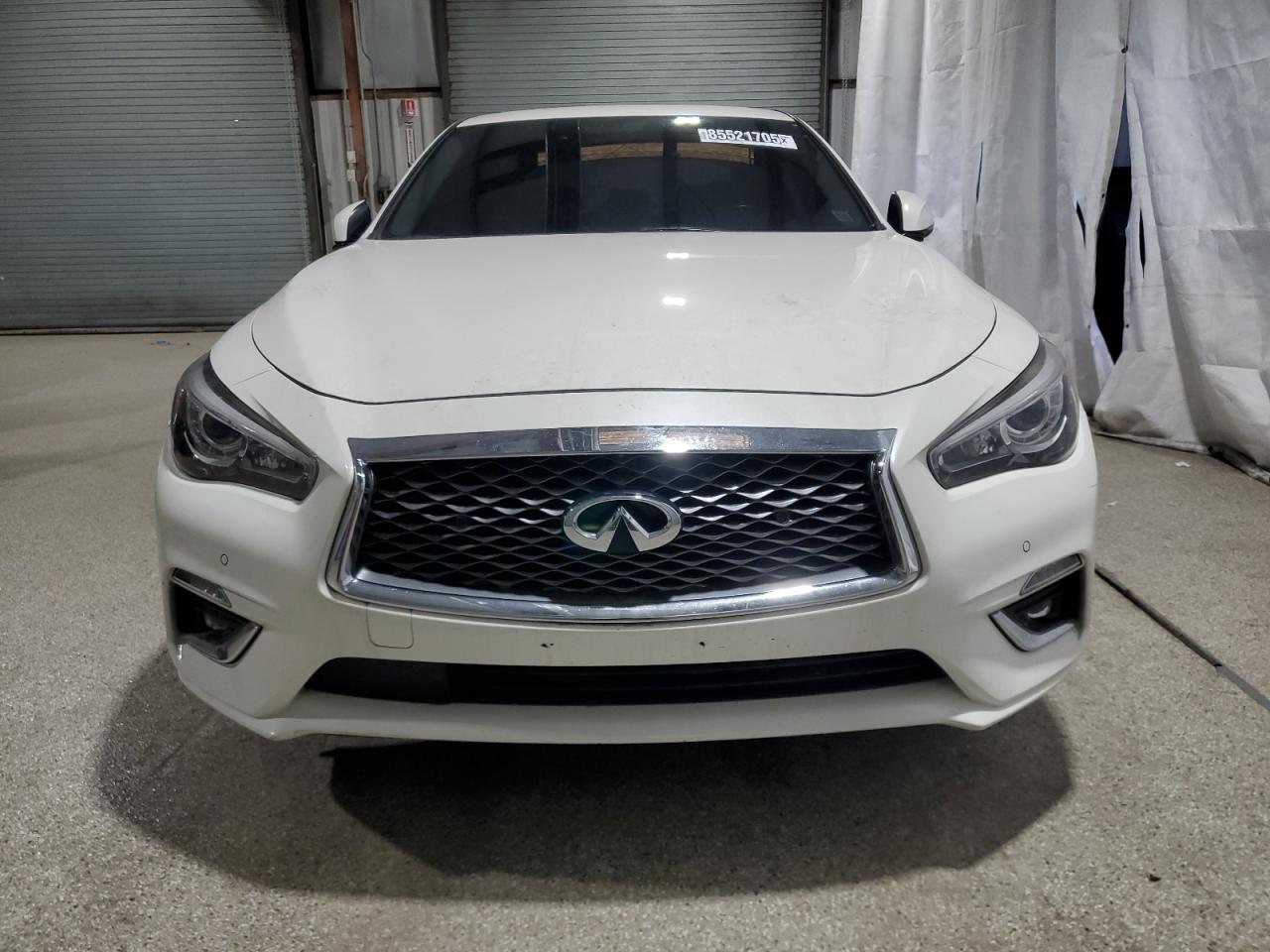 INFINITI Q50 LUXE