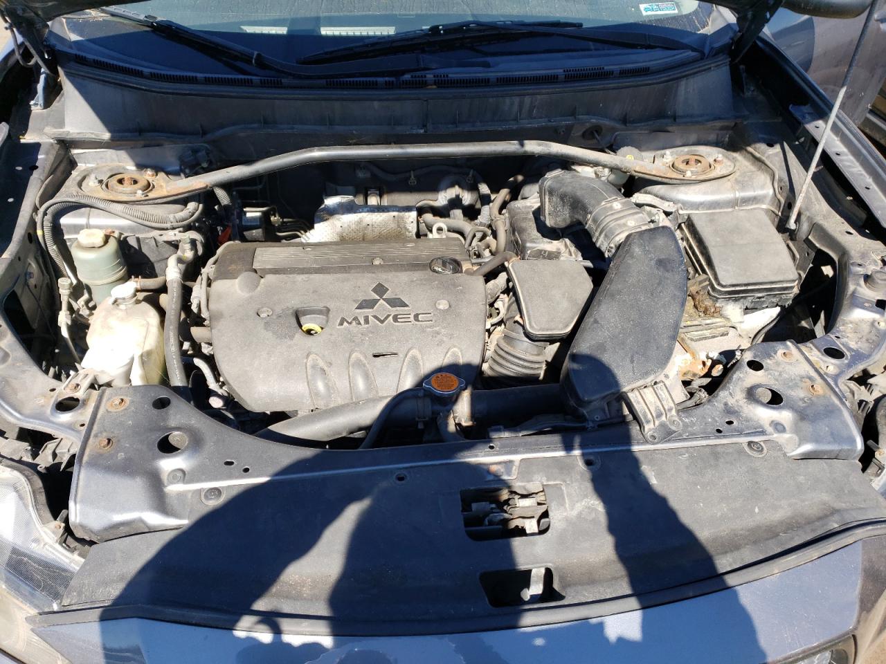 MITSUBISHI OUTLANDER ES