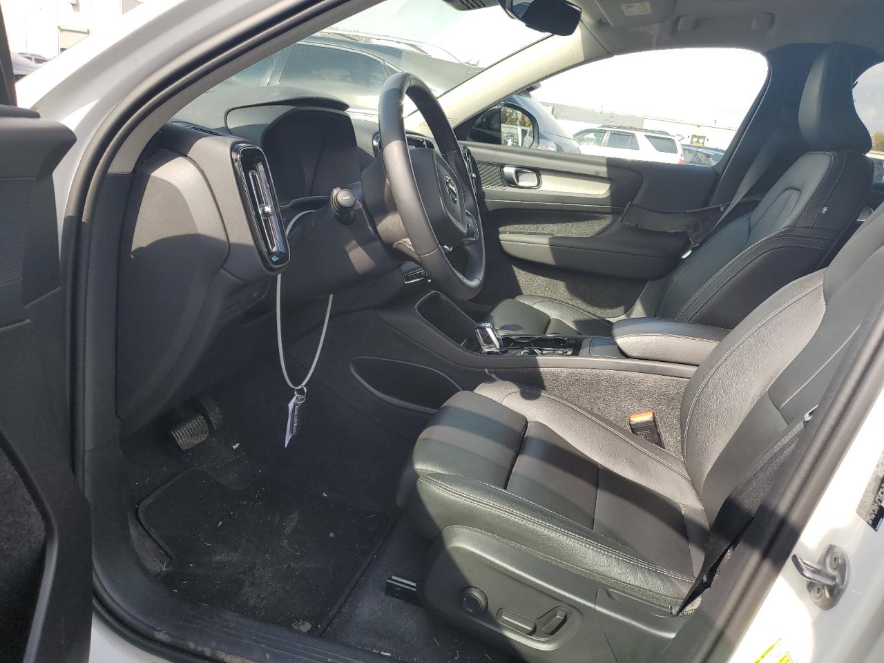Lot #3308214165 2024 VOLVO XC40 PLUS