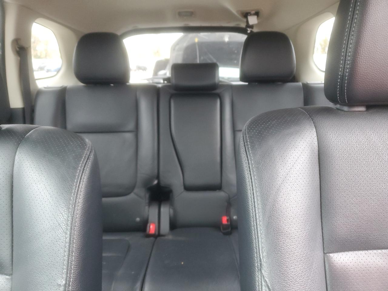 MITSUBISHI OUTLANDER SE