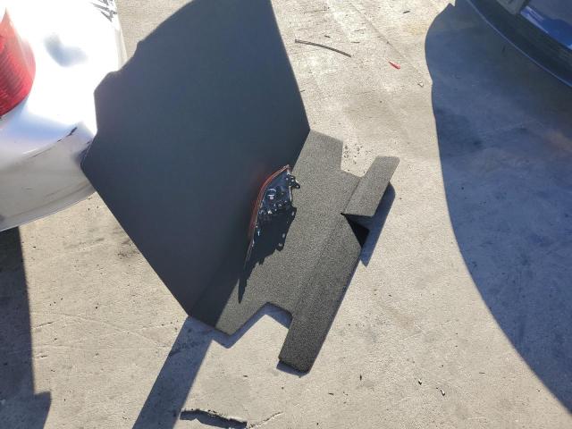 2025 TOYOTA COROLLA LE JTDBCMFE7SJ047629