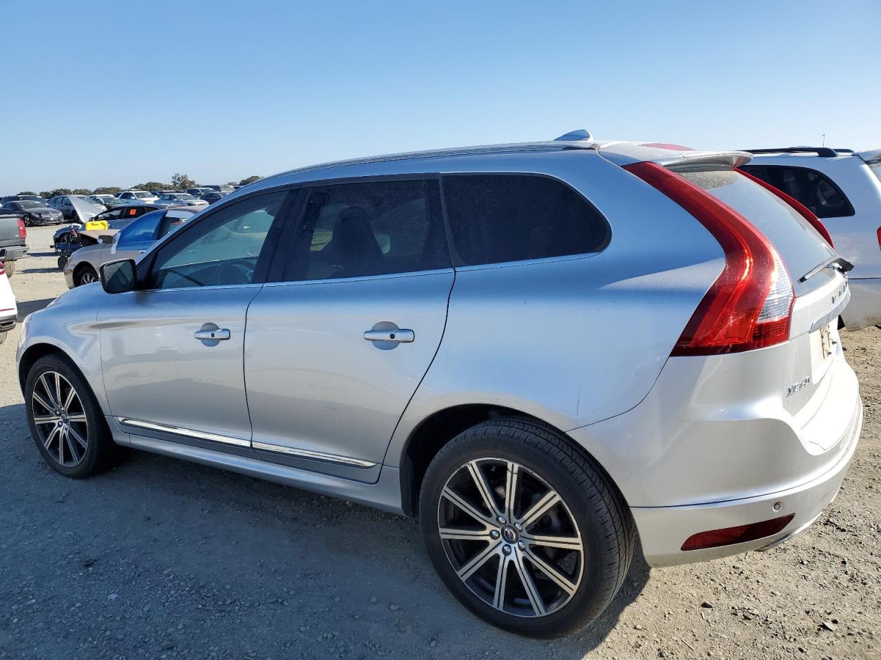 VOLVO XC60 T5 PREMIER