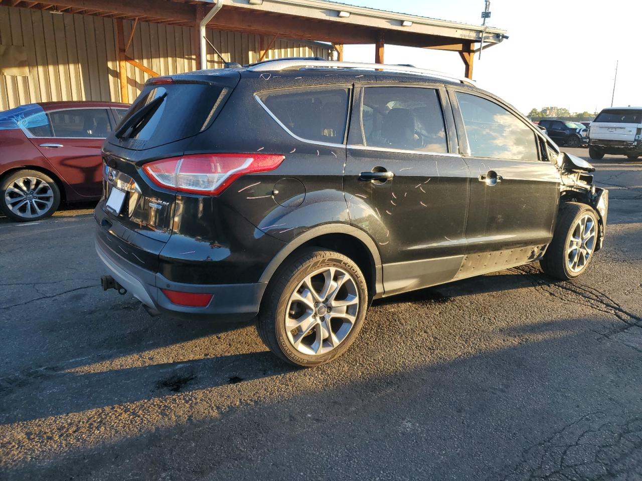 FORD ESCAPE TITANIUM