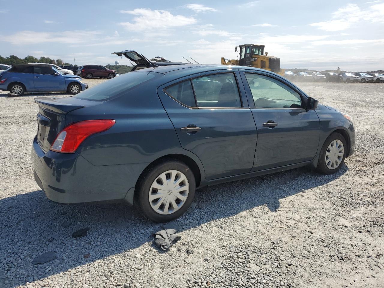 NISSAN VERSA S
