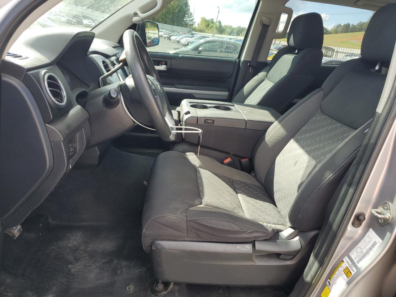 TOYOTA TUNDRA CREWMAX SR5