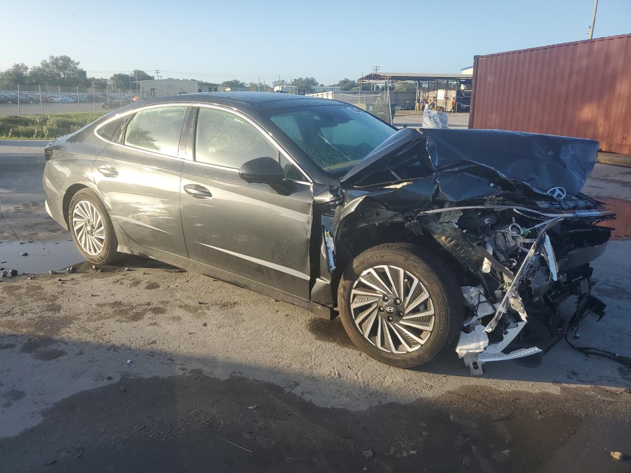 HYUNDAI SONATA HYBRID