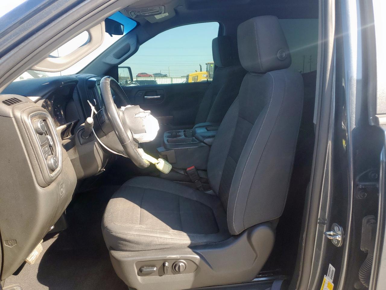 CHEVROLET SILVERADO C1500 LT