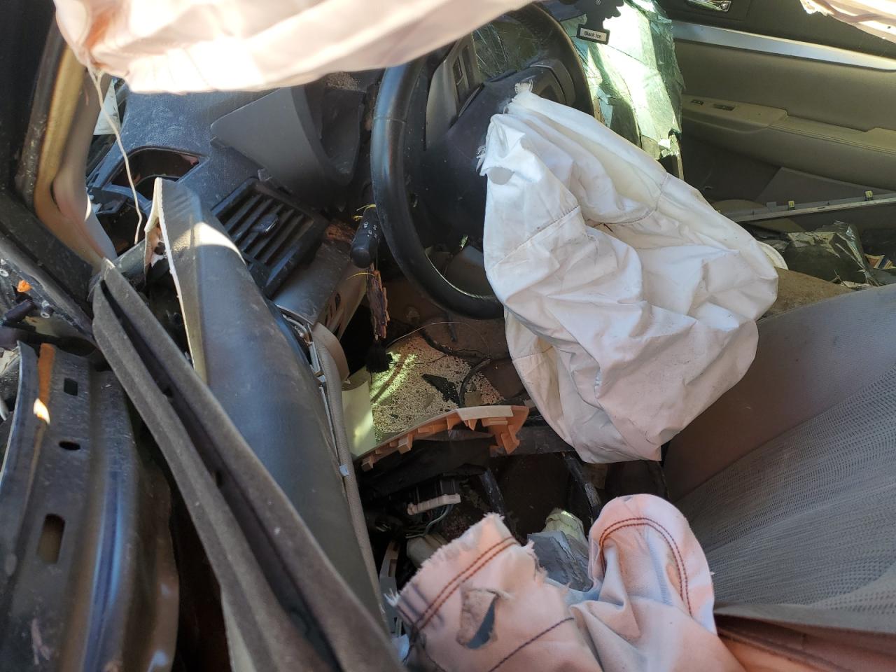 SUBARU LEGACY 2.5I PREMIUM