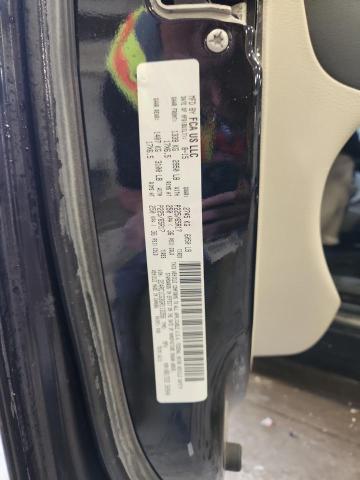 2016 CHRYSLER TOWN & COU - 2C4RC1CG3GR113356