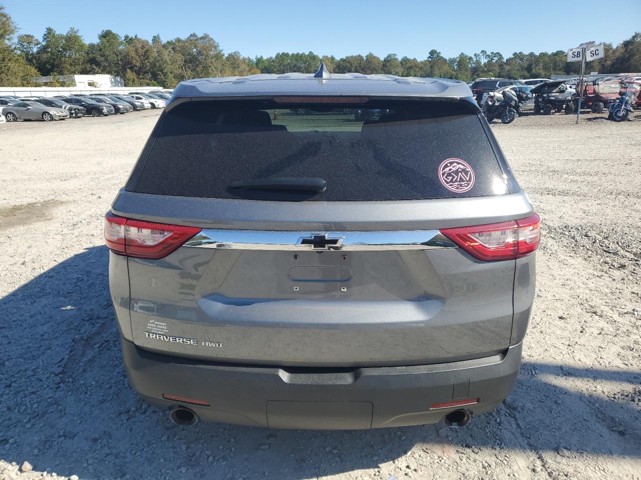 CHEVROLET TRAVERSE LS