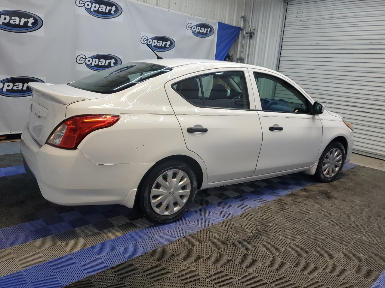 NISSAN VERSA S